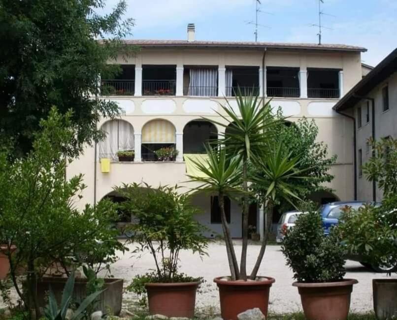 Antico Convento Apartment Moniga del Garda Bagian luar foto